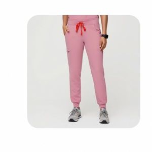 FIGS Limited Edition Chalk Pink Scrub Set